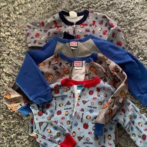 🔔💥4 PACK BUNDLE PAJAMAS 🔔⭐️ Size 4